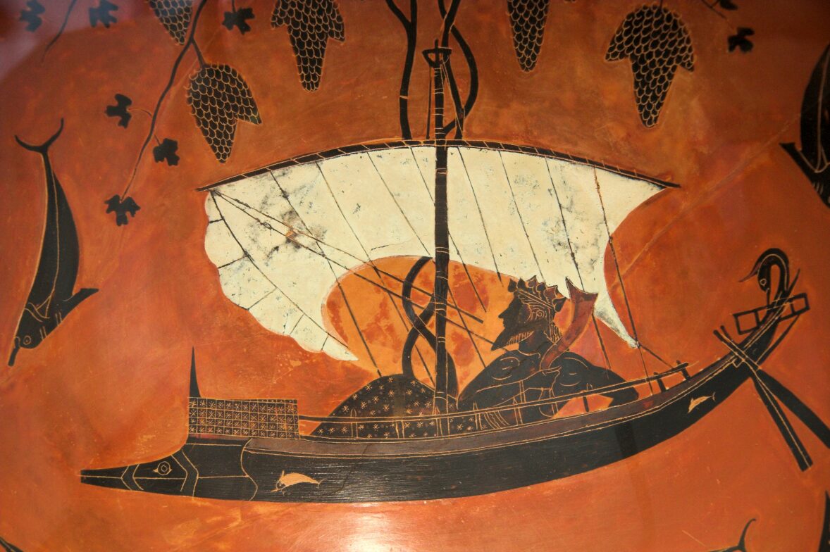 Black-figure kylix illustration of a ship.