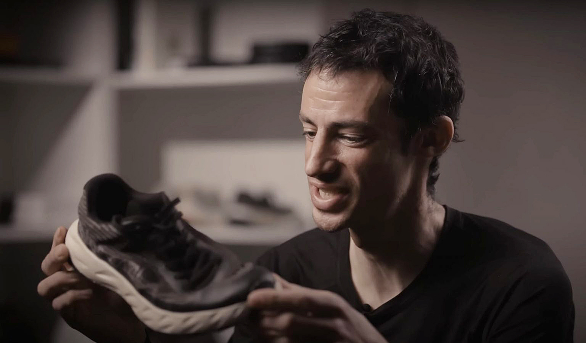 Kilian Jornet holding shoe